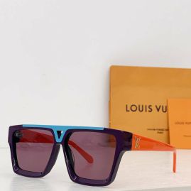 Picture of LV Sunglasses _SKUfw55770537fw
